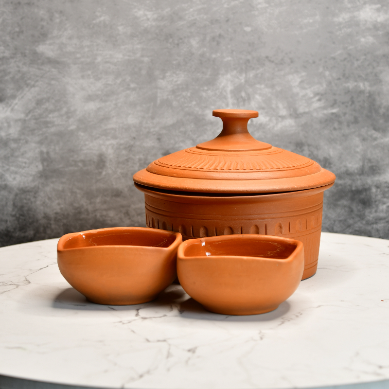 Terracotta Serveware Set With Two Small Bowls
