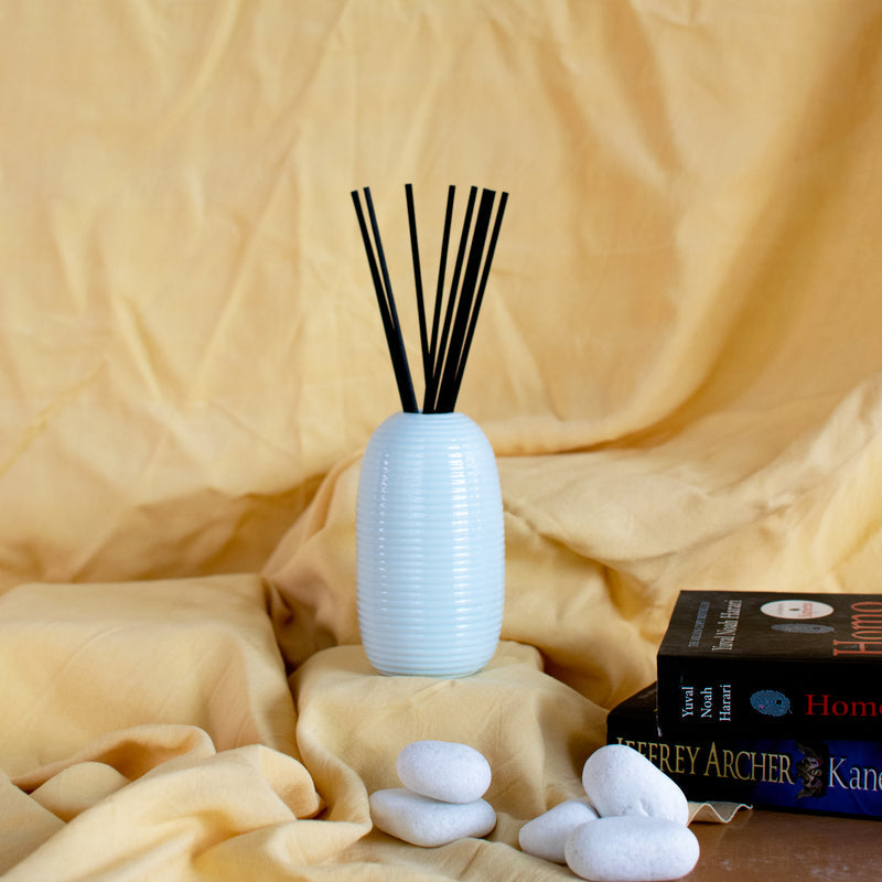 Keep It Minimal Reed Diffuser Aroma Diffusers June Trading Blooming Jasmine (blue base)