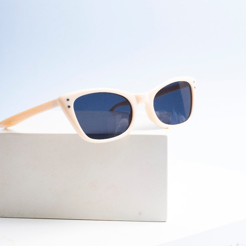 Glimpse Charm Sunglass