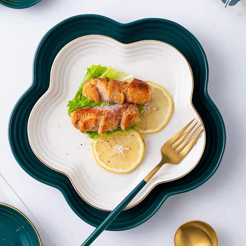 Pretty Flower Shaped Plate Dinner Plates June Trading