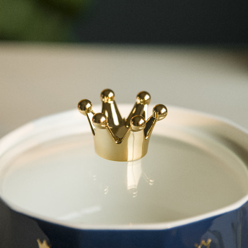 Crown On Top Ceramic Casserole with Lid Casserole June Trading