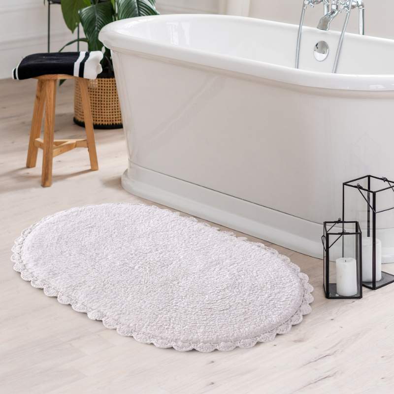 Reversible Oval Shaped Bathroom Rug