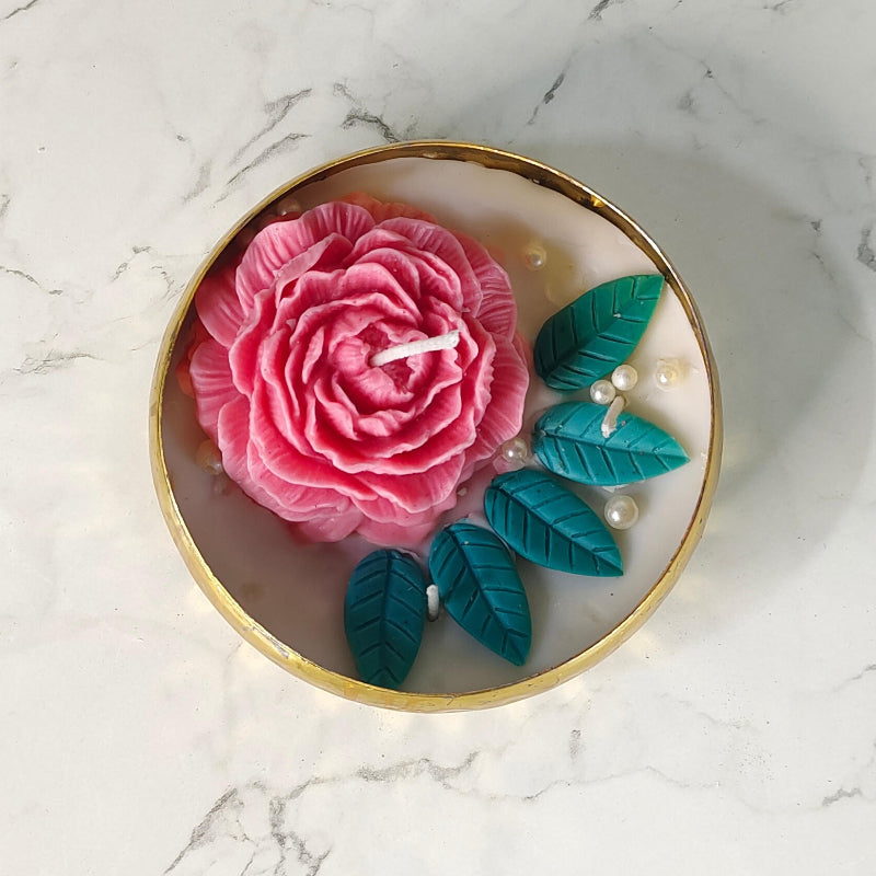 Large Soywax Candle In Metal Pot Red Rose And Petals