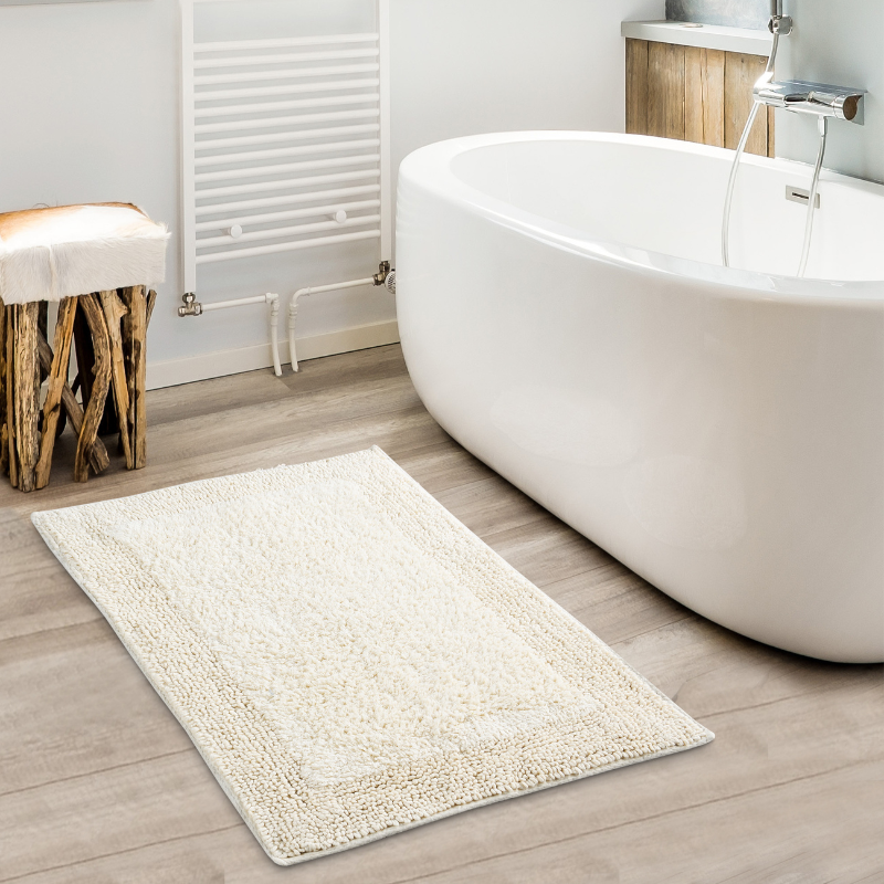 Reversible Tufted Bathroom Rug (Ivory)