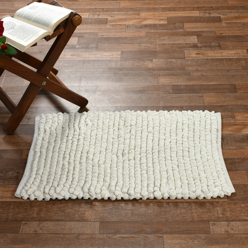 Bubble Bathmat White Color