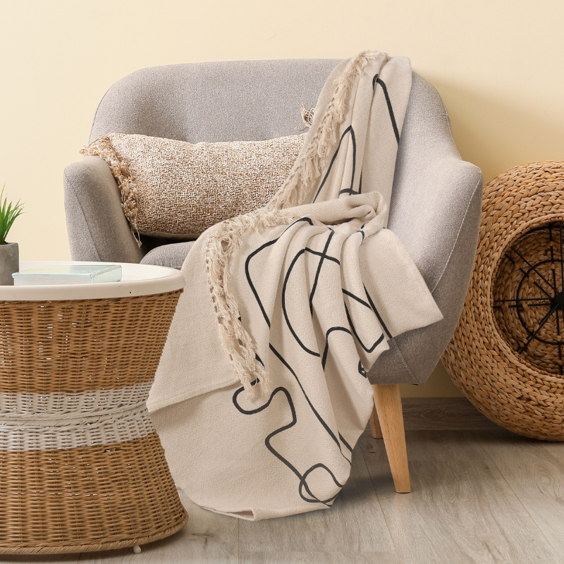Printed Women Face Woven Throw