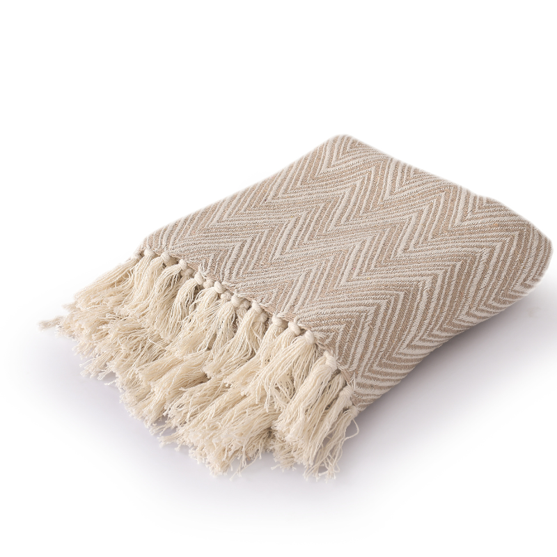 Zig-Zag Pattern Beige Ivory Woven Throw