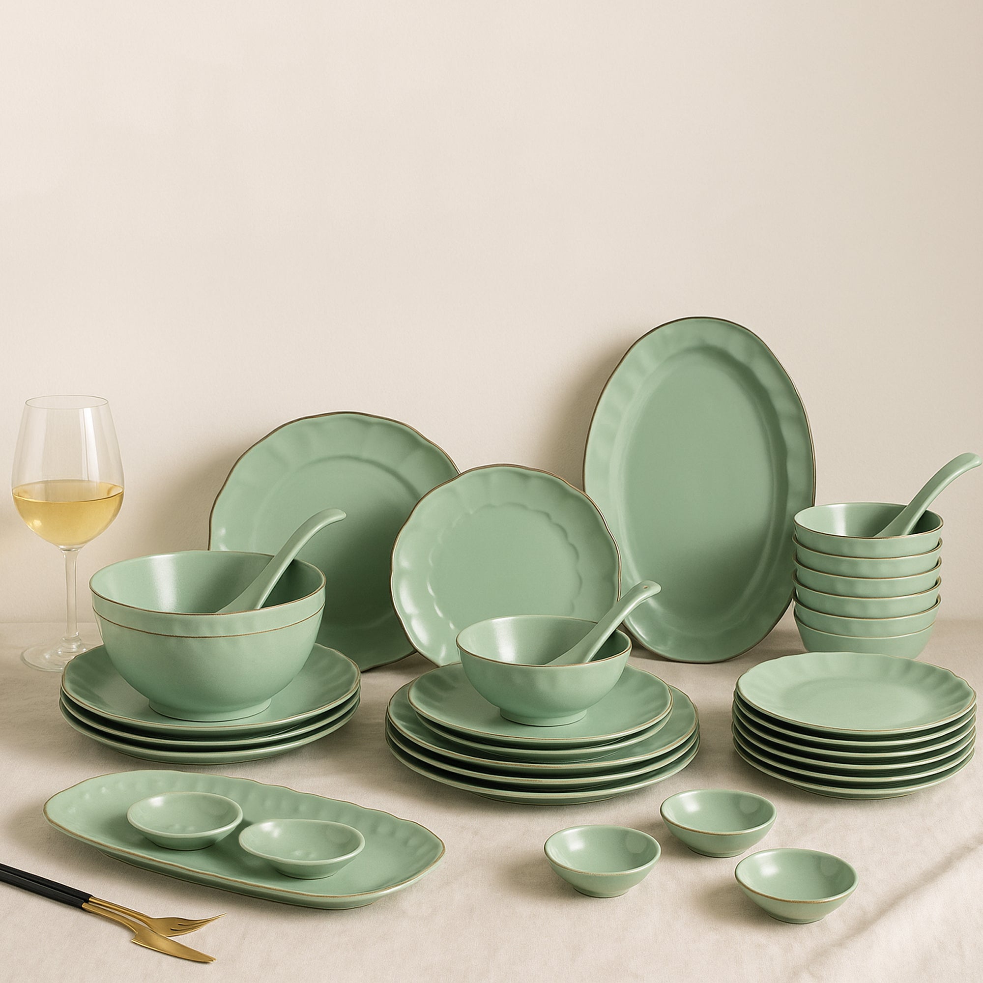 Merak Gold Rim 36 Piece Luxury Dinner Set | Fern Green