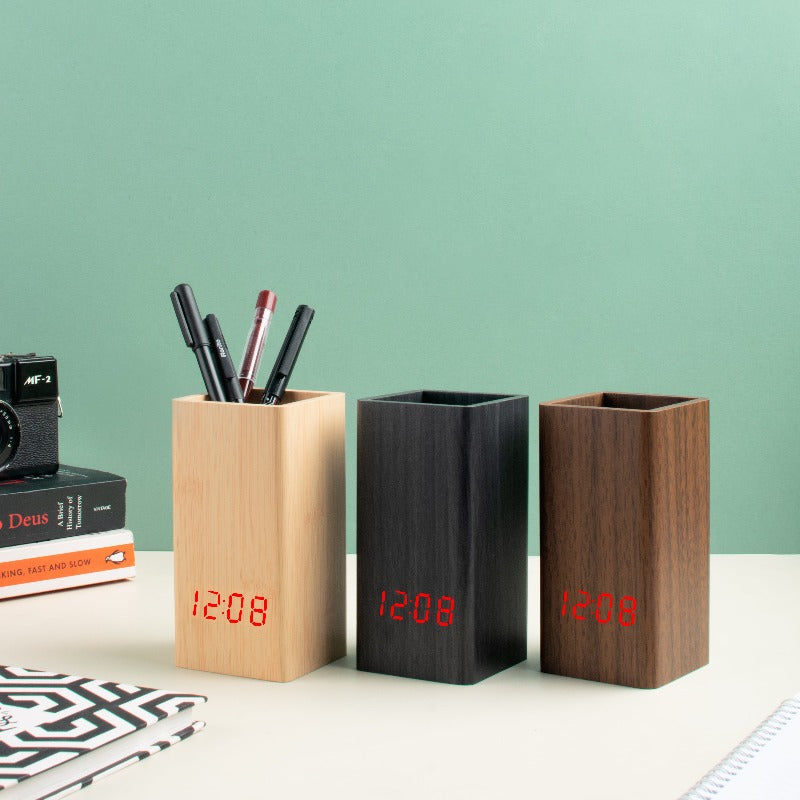 Dynamo Table Clock Cum Pen Stand