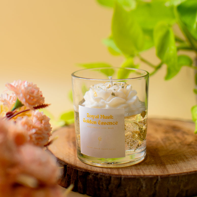 Royal Musk Radiance Candle