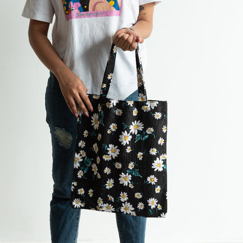 Dainty Daisies Black Tote Bag Tote Bag ERL   