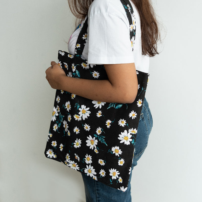 Dainty Daisies Black Tote Bag Tote Bag ERL   