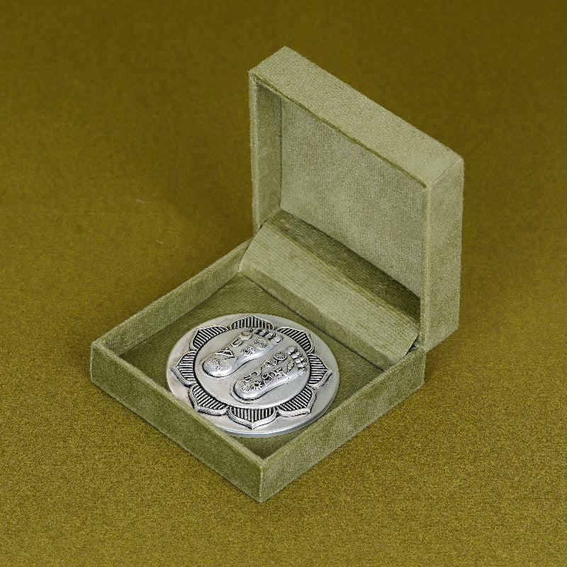 SABERA Lakshmi Charan On Lotus – Set On Elegant Wooden Plank Silver