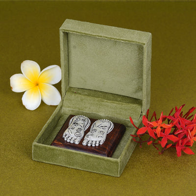 SABERA Lakshmi Charan  – Set On Elegant Wooden Plank Silver
