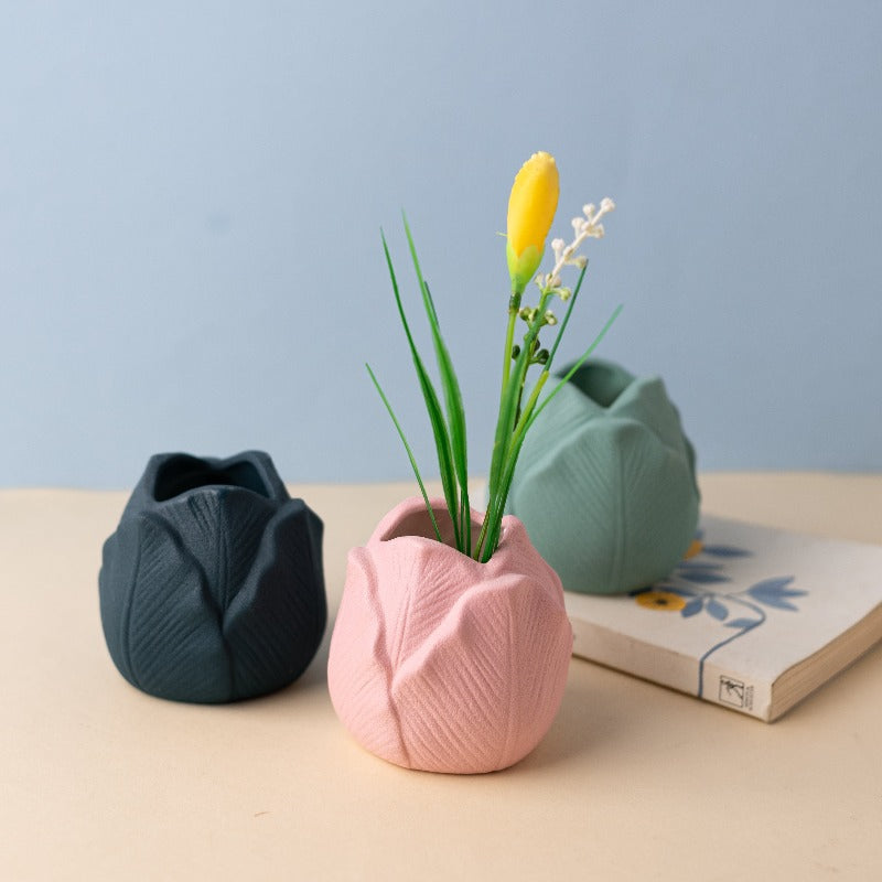 Lotus Bud Ceramic Vase Vases June Trading   