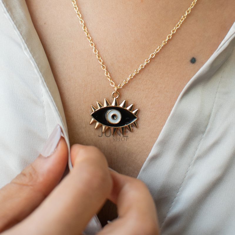 Beautiful Evil Eye Pendant - Necklace Necklace June Trading   
