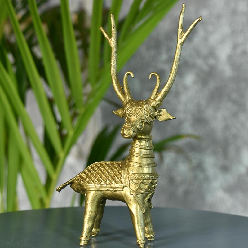 The Deer on feet