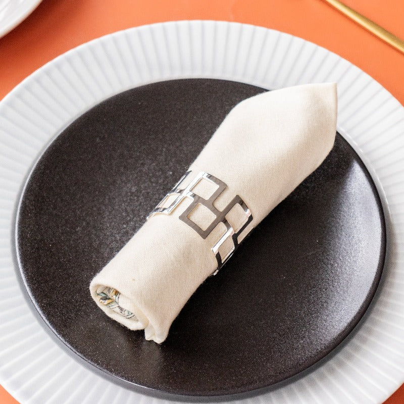 Minimalistic Silver Napkin Rings (Set of 6) Napkin Rings June Trading   