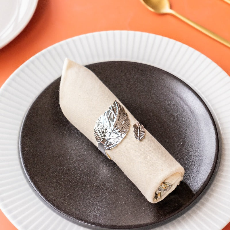 Leafy Details Silver Silver Napkin Rings (Set of 6) Napkin Rings June Trading   