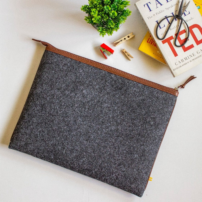 Lorenzo - Premium Felt Laptop Sleeve Laptop Bag Pipa Box   