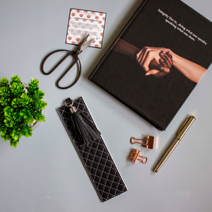 Tudor - Leather Bookmark Bookmarks Pipa Box   
