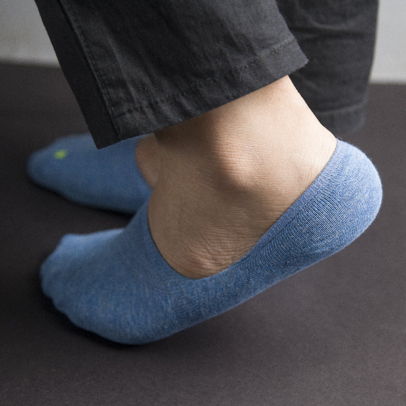 Iceberg Blue Solid Socks