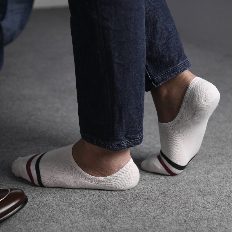 Powder White Classy Stripe Socks