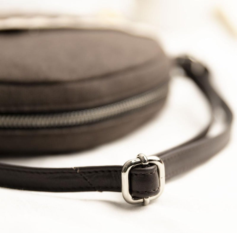 Mistle - Canvas Sling Bag Shoulder Bag Pipa Box   