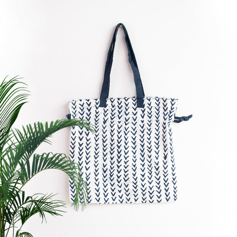 Traditional Print Shoulder Bag